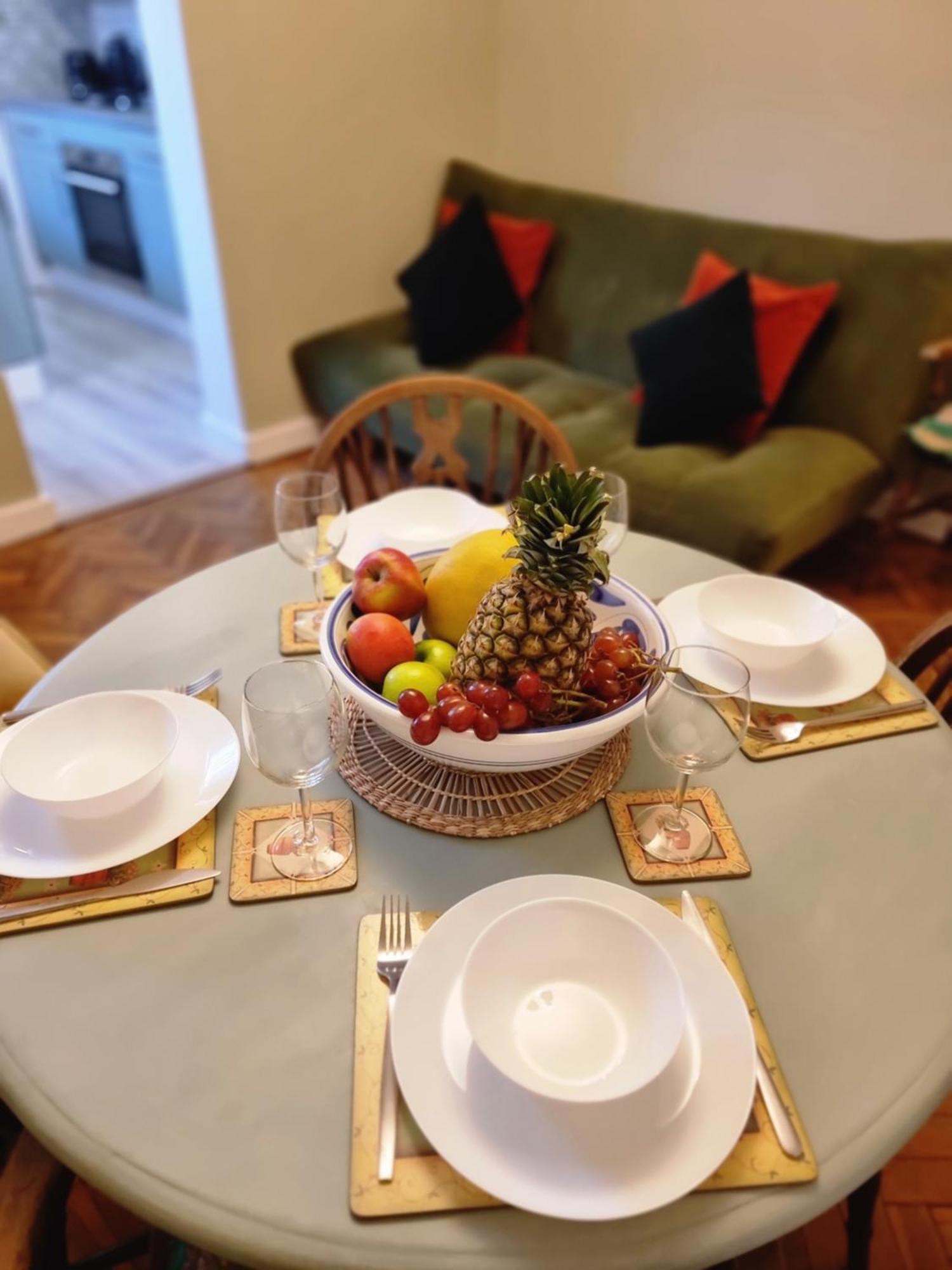 Cute In Heathrow- 7 Guests 3 Bedrooms Apartment *