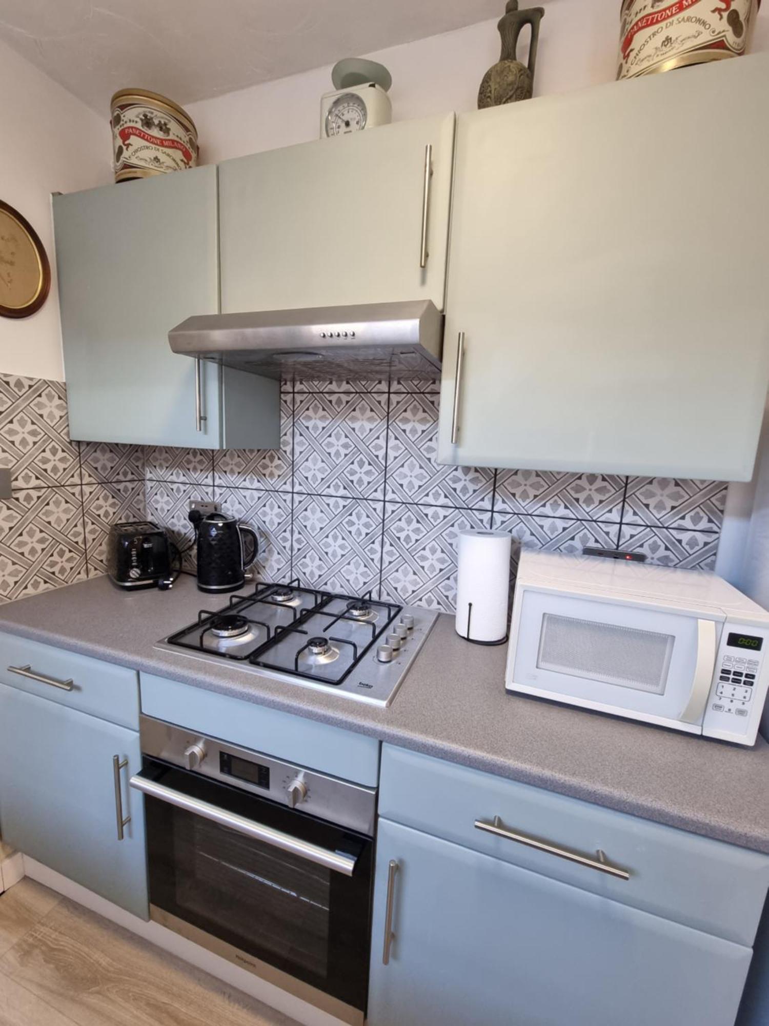 Cute In Heathrow- 7 Guests 3 Bedrooms Apartment *